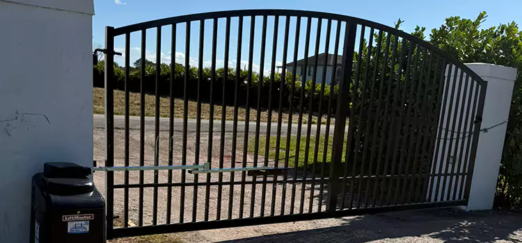 Driveway Fence Repair Lynwood